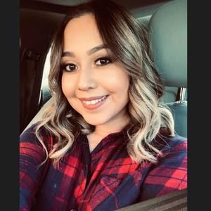 Meet your Posher, Adriana